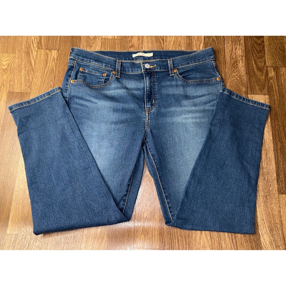 Levis Boyfriend Jeans Size 31 Medium Wash Mid Rise Straight Leg Denim Pants